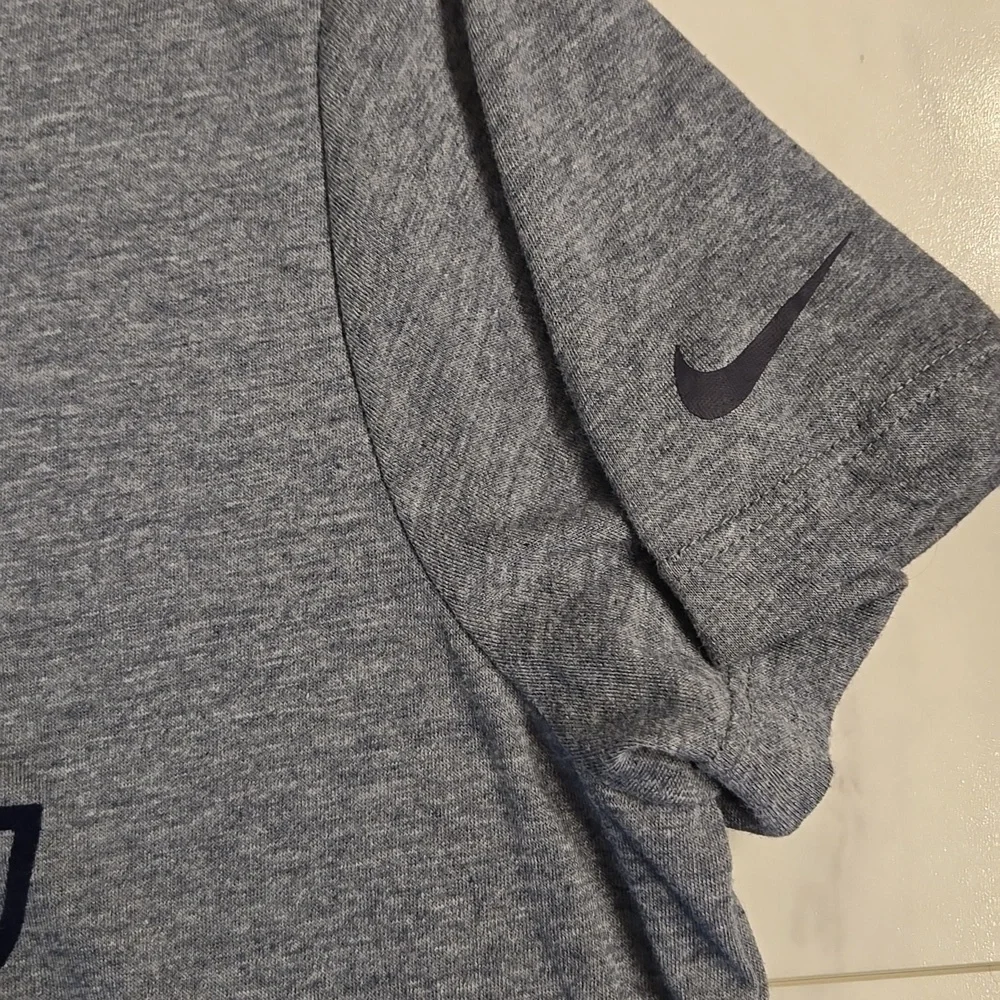 Nike NFL Chicago Bears Women's T-Shirt - Picture 4 of 5